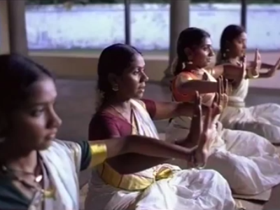 “La Danse de l’Enchanteresse” Extrait 2, Film de B. Chataignier et A. Gopalakrishnan
